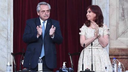 El año pasado, acompañado por Cristina Kirchner.