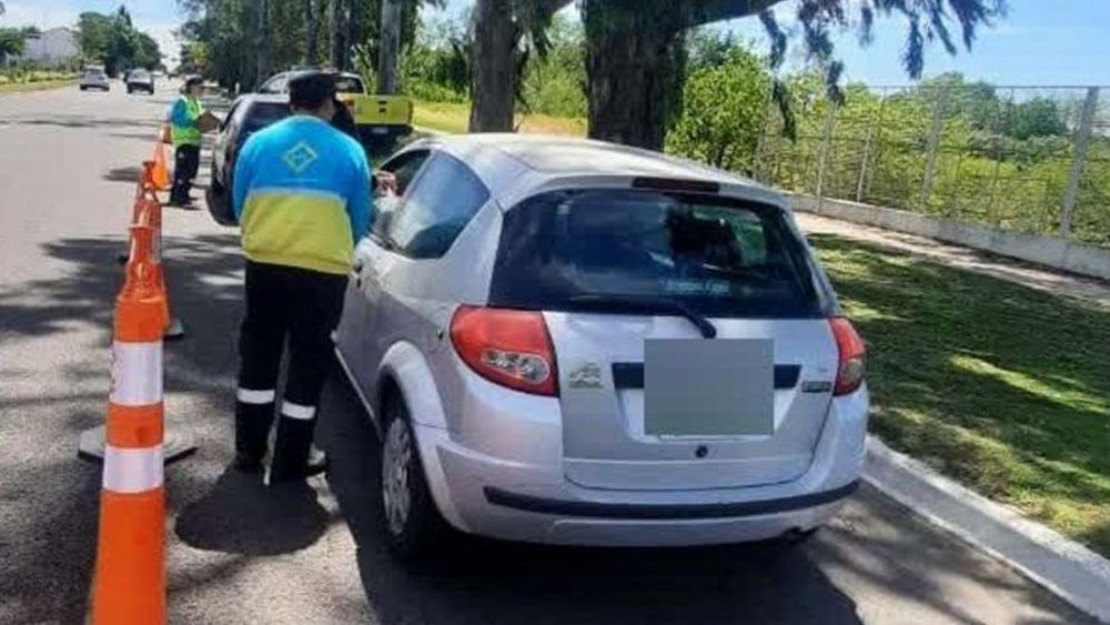 Los uniformados incautaron el auto del acusado.