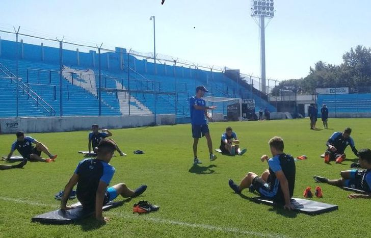 En busca de ajustar detalles, Temperley jugó un amistoso con Deportivo Español.