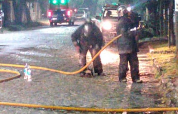 Una noche agitada para los bomberos de Lomas.