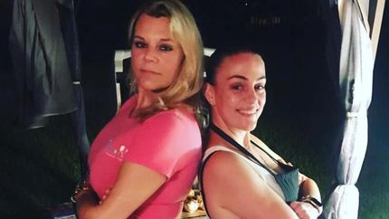 Sandra incentiva a más mujeres a cocinar en la parrilla.