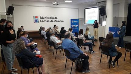 Las jornadas se hacen en el Salón Eva Perón.