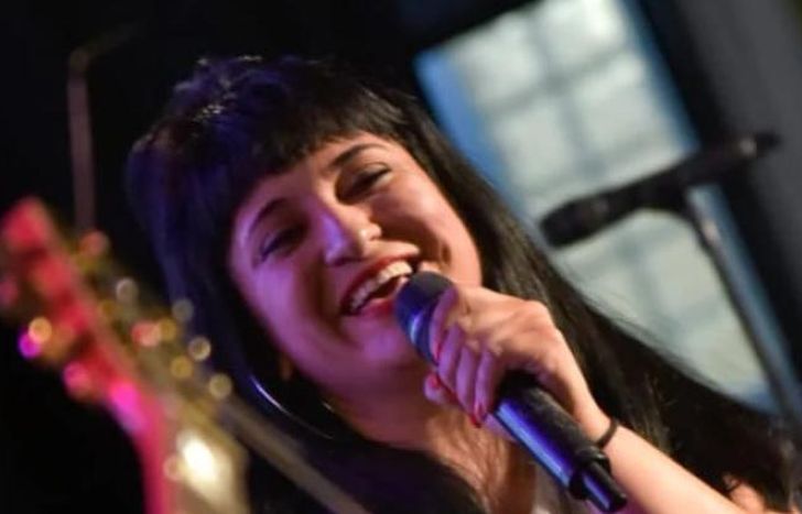 Flor Alonzo, la cantante.