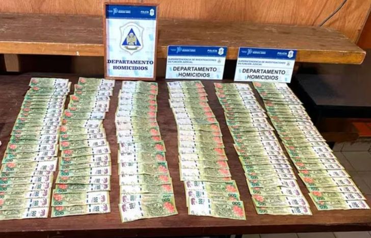 Las autoridades secuestraron dinero en efectivo en poder del acusado.