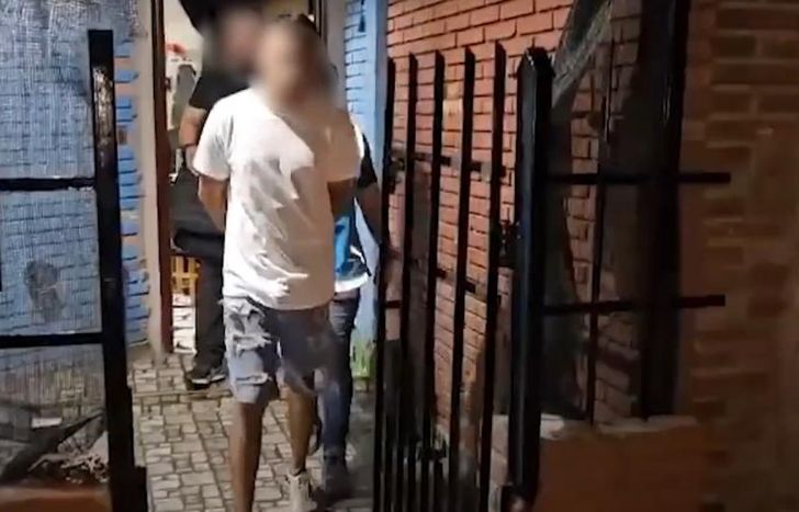 Lo detuvieron tras un allanamiento en la Villa 1-11-14.