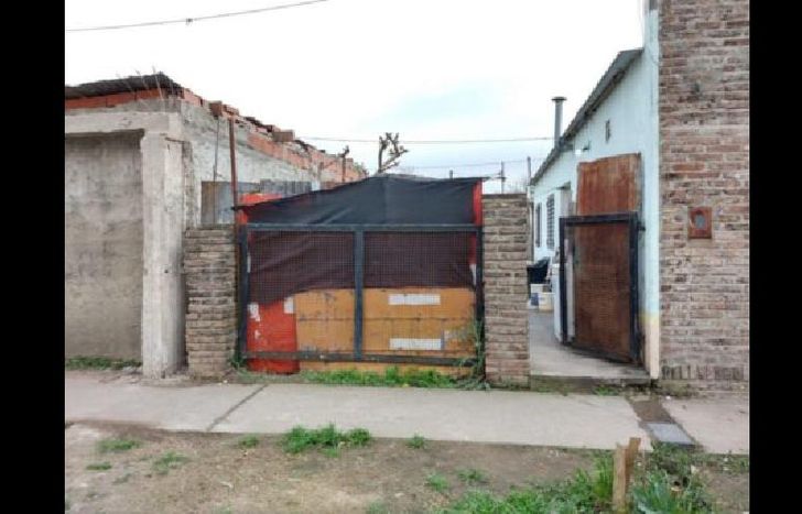 El crimen fue descubierto anoche, alrededor de las 22:00 en Pasaje 1821 al 6200, de barrio El Toba.