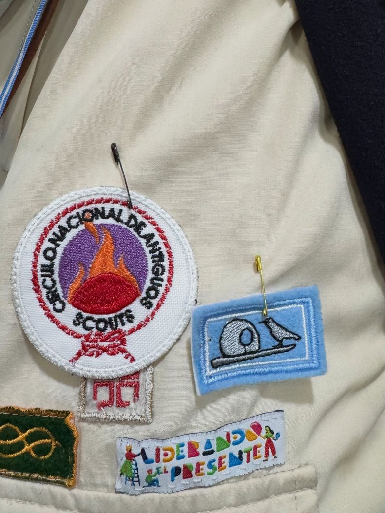 "Hornero de Plata" es una medalla al m&eacute;rito que otorga Scouts de Argentina Asociaci&oacute;n Civil.