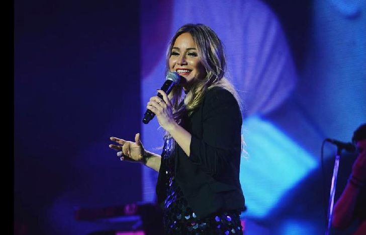 a partir de las 20, karina se subirá al escenario central para cantar las canciones más populares de su repertorio.