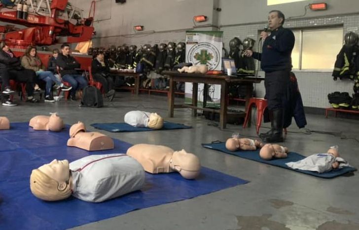 Habrá charlas de RCP en todos los destacamentos de Lomas.