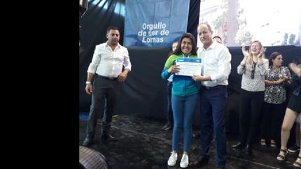Una joven que nunca bajó los brazos y logró superarse.