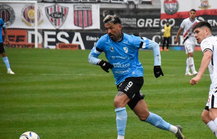 Luis López lleva sus goles a Uruguay.