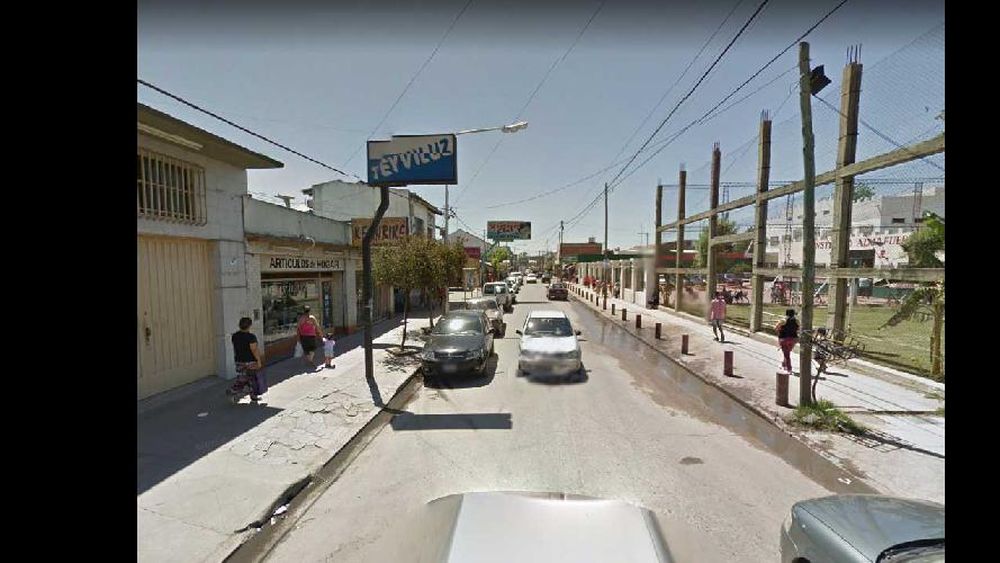 Restelli es una de las calles más transitadas  de la zona.