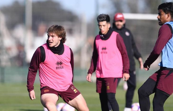 De la Vega sería uno de los delanteros.