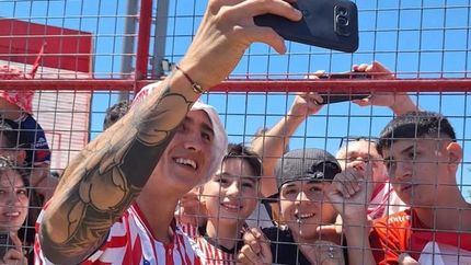 Así celebró Nazareno Colombo el ascenso de Los Andes con los hinchas. Así celebró Nazareno Colombo el ascenso de Los Andes con los hinchas.