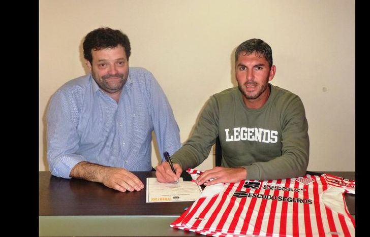 Noriega entrenó por la mañana y por la tarde del viernes firmó su contrato.