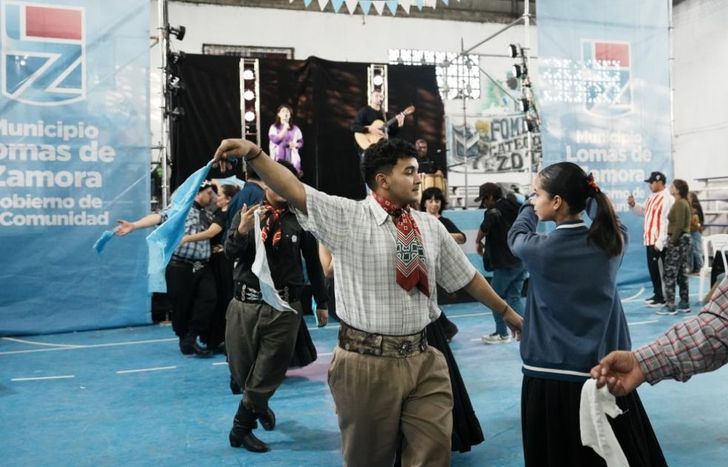 Una propuesta que celebra las raíces culturales.