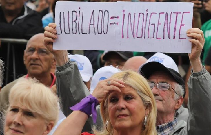 Hay 5 millones de jubilados debajo de la línea de la pobreza.