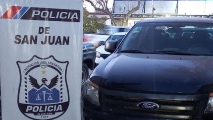 La Ford Ranger 4x4 robada en Lomas fue hallada en San Juan.