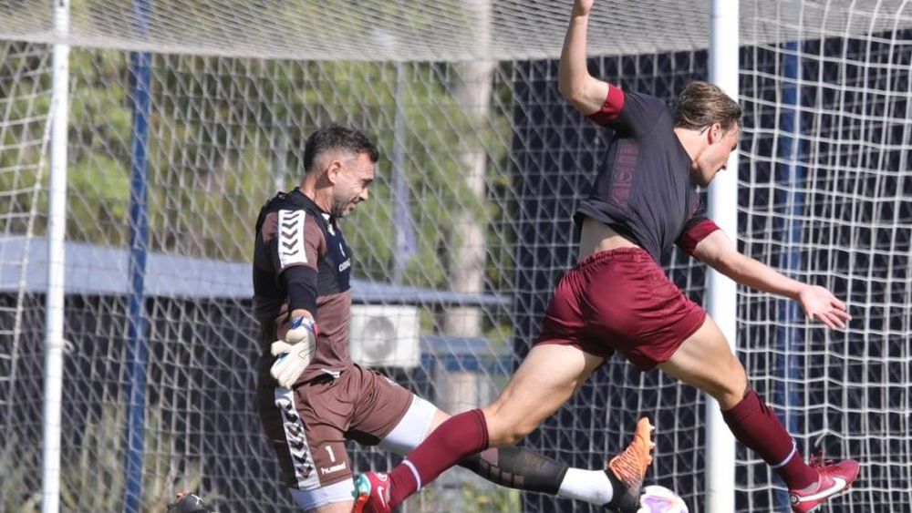 Pedro de la Vega convirtió en uno de los partidos del Grana ante Platense.