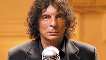 Alejandro Dolina sigue en AM 750.