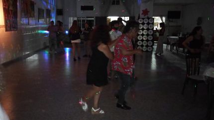 Clase y baile todos los lunes a las 21.