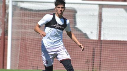 Lomónaco jugó ocho partidos en la primera del Granate. Lomónaco jugó ocho partidos en la primera del Granate.