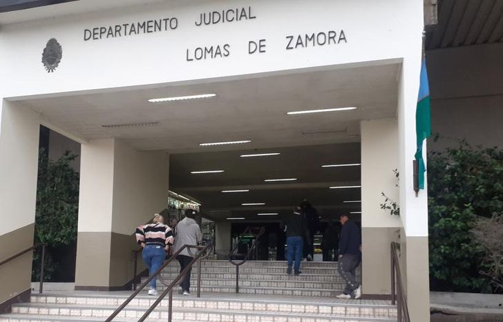 Receso en los Tribunales de Lomas de Zamora.