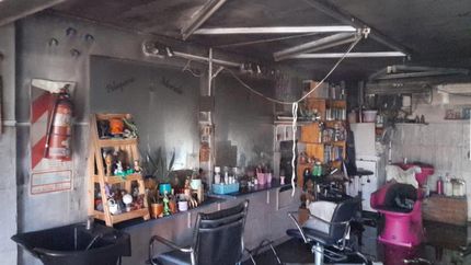 El local sufrió algunos daños materiales.