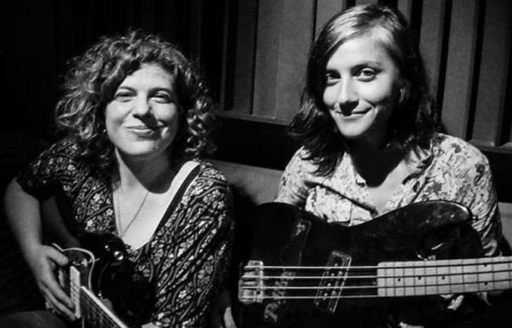 Música en vivo con Vero Bonafina y China Lou.