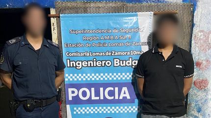 iba en moto sin patente y alcoholizado, se peleo con la policia y lo detuvieron