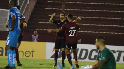 en quito, lanus quiere abrochar su pase sin problemas en quito, lanus quiere abrochar su pase sin problemas