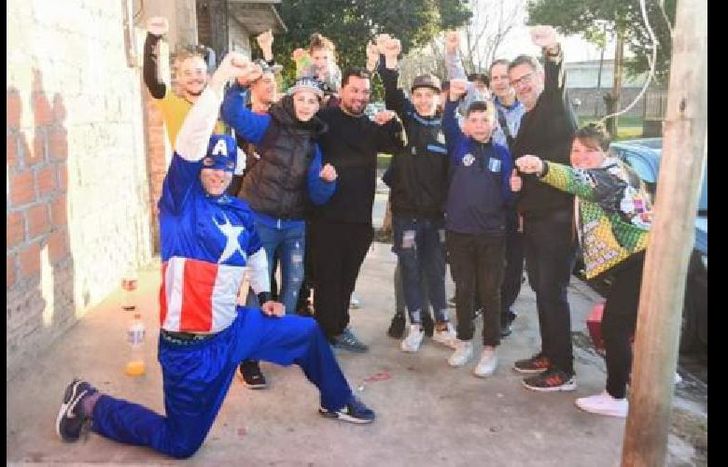 con el poder de la solidaridad.