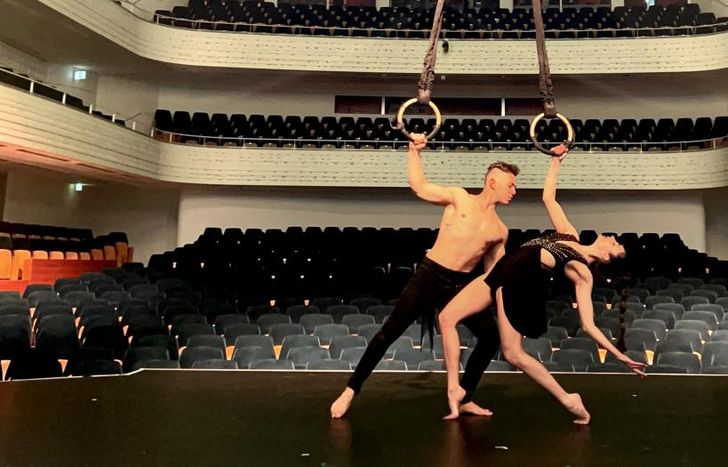 Creó el Dúo Rings junto a su pareja Florencia.