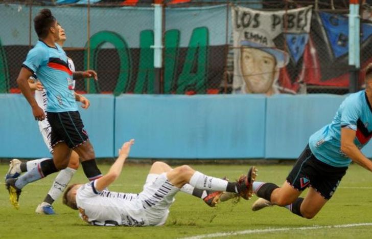 Mateo Acosta vuela ante el cierre certero de Maidana.