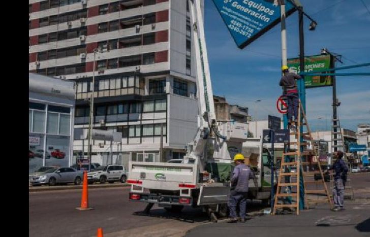 lanus-luces-peatonales-h-yrigoyen-06