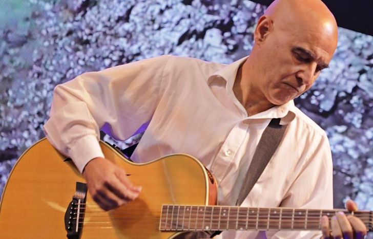 Un músico de lujo que lleva su talento al mundo.