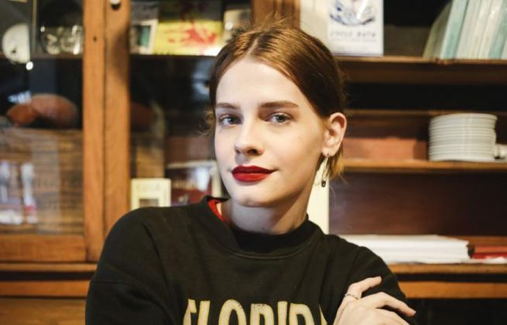 Carolina Unrein conduce No binario.