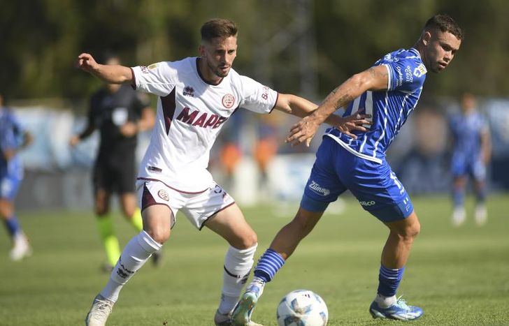 Morgantini y Conechny ven pasar la pelota.