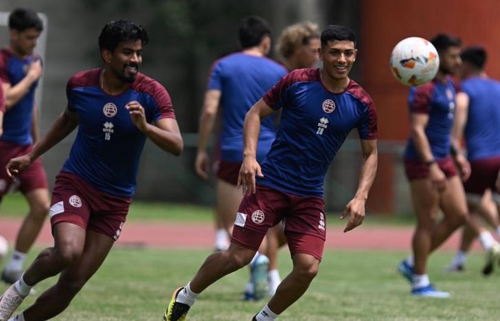 El plantel de Lanús, a horas del partido trascendental por Copa Sudamericana.