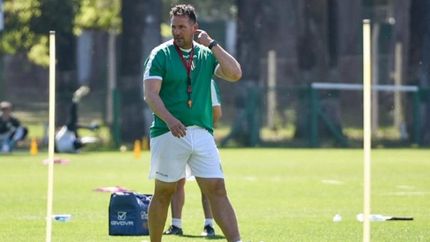 Dabove dirigió a Banfield en el 2021 y no dejó una buena imagen entre los hinchas.