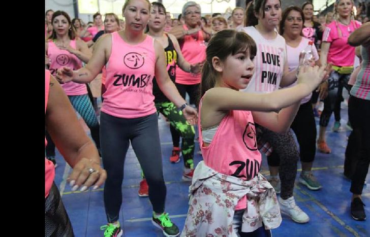 Participaron cientos de vecinas.