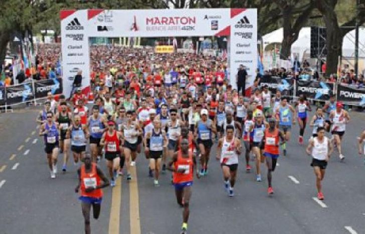 la maratón se realizó en las principales intersecciones del centro porteño.