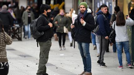 Más recuperados que casos positivos en Lomas en 24 horas.