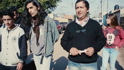 Participan estudiantes y militantes barriales.