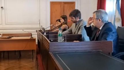 El juicio es llevado adelante por el Tribunal Oral Federal 1 de La Plata. El juicio es llevado adelante por el Tribunal Oral Federal 1 de La Plata.