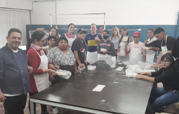 Una iniciativa 100% solidaria.