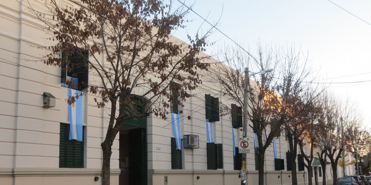 Colegio Nuestra Señora de Lourdes, en Banfield.