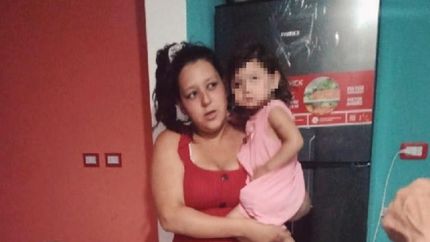 Melisa y Milena, de 28 y 2 años.
