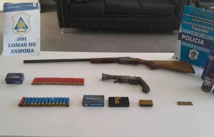 Armas encontradas en los allanamientos.