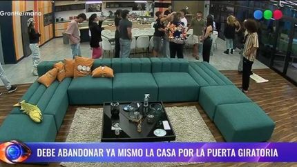 La casa quedó afectada por la salida del participante.